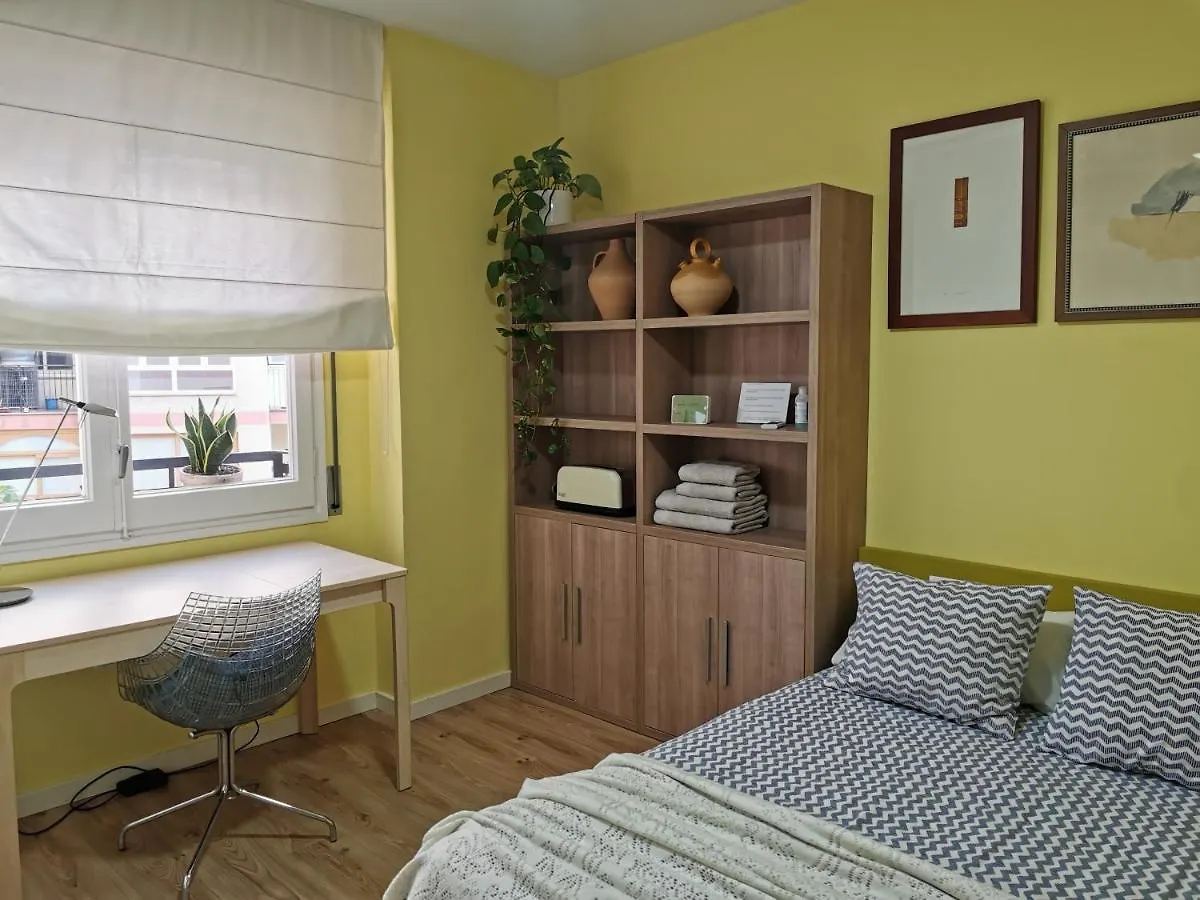 Homestay Dos Habitaciones Dobles En Apartamento Confortable L'Hospitalet de Llobregat Spain