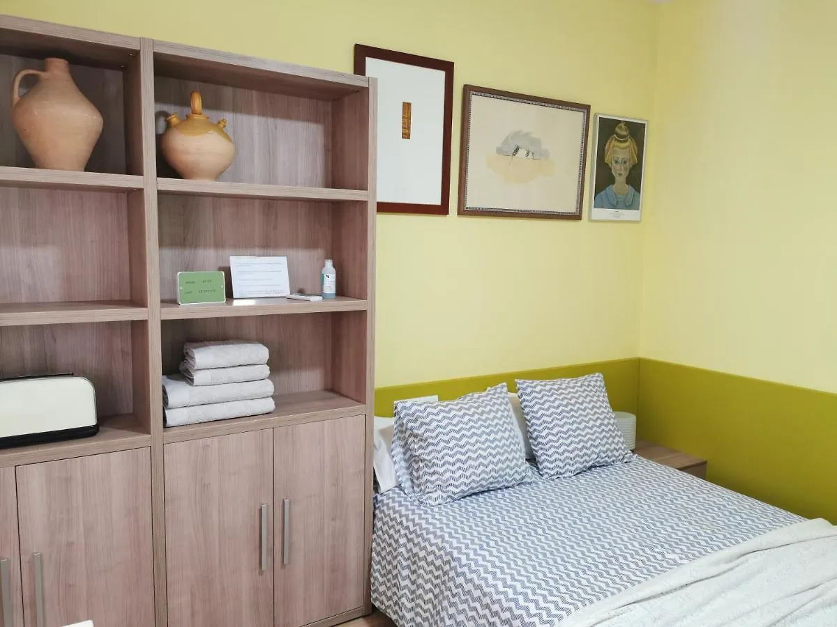 Homestay Dos Habitaciones Dobles En Apartamento Confortable L'Hospitalet de Llobregat